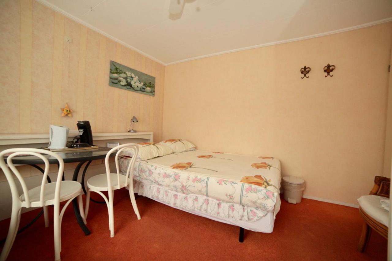 Kuipers Bed Bed & Breakfast โวเลนดัม ภายนอก รูปภาพ